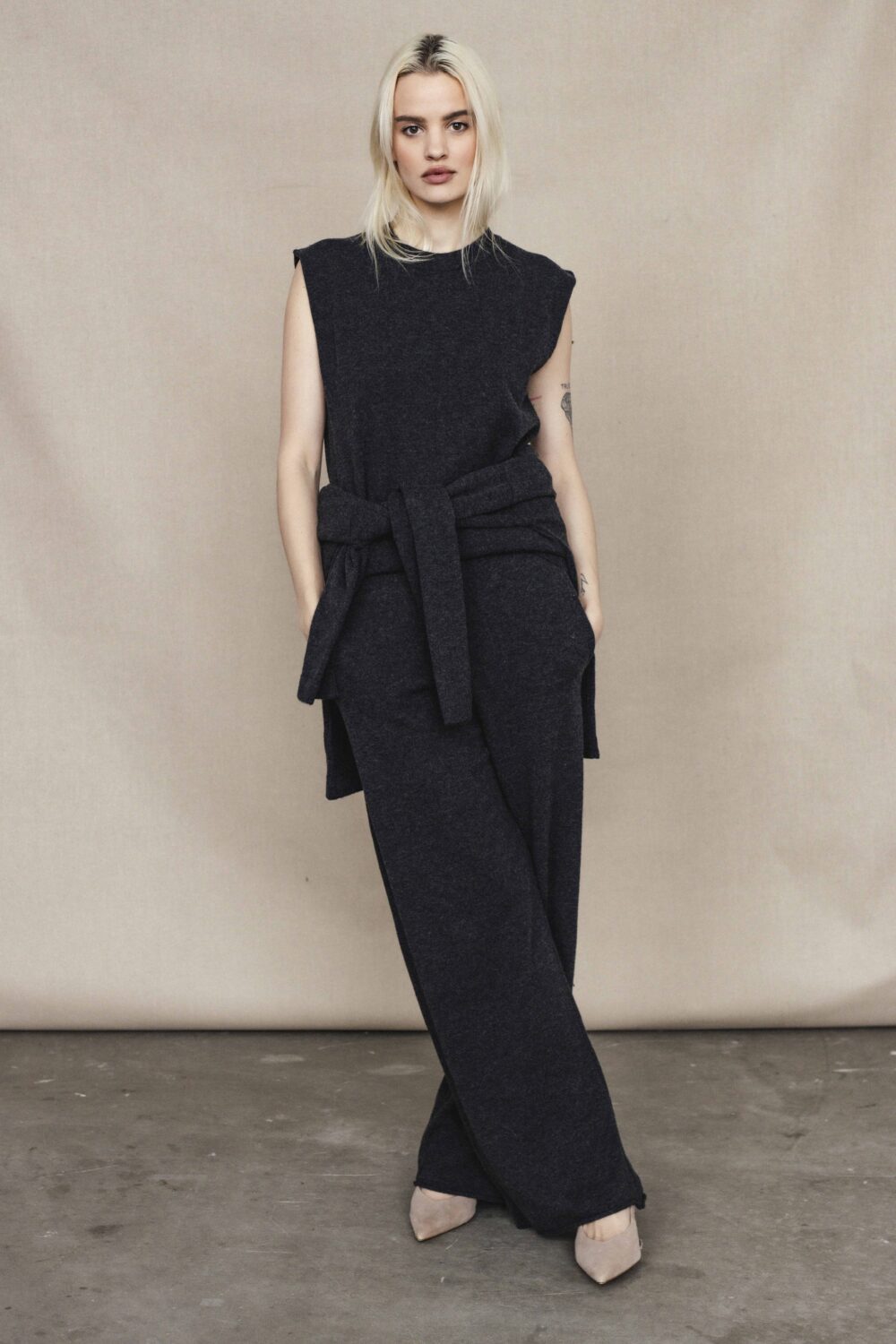 Women's clothing fashion. Daisy3 pants from unlabel f/w 25'26 collection. Minimalist style, modern design, premium quality womenswear. Made in Lithuania.