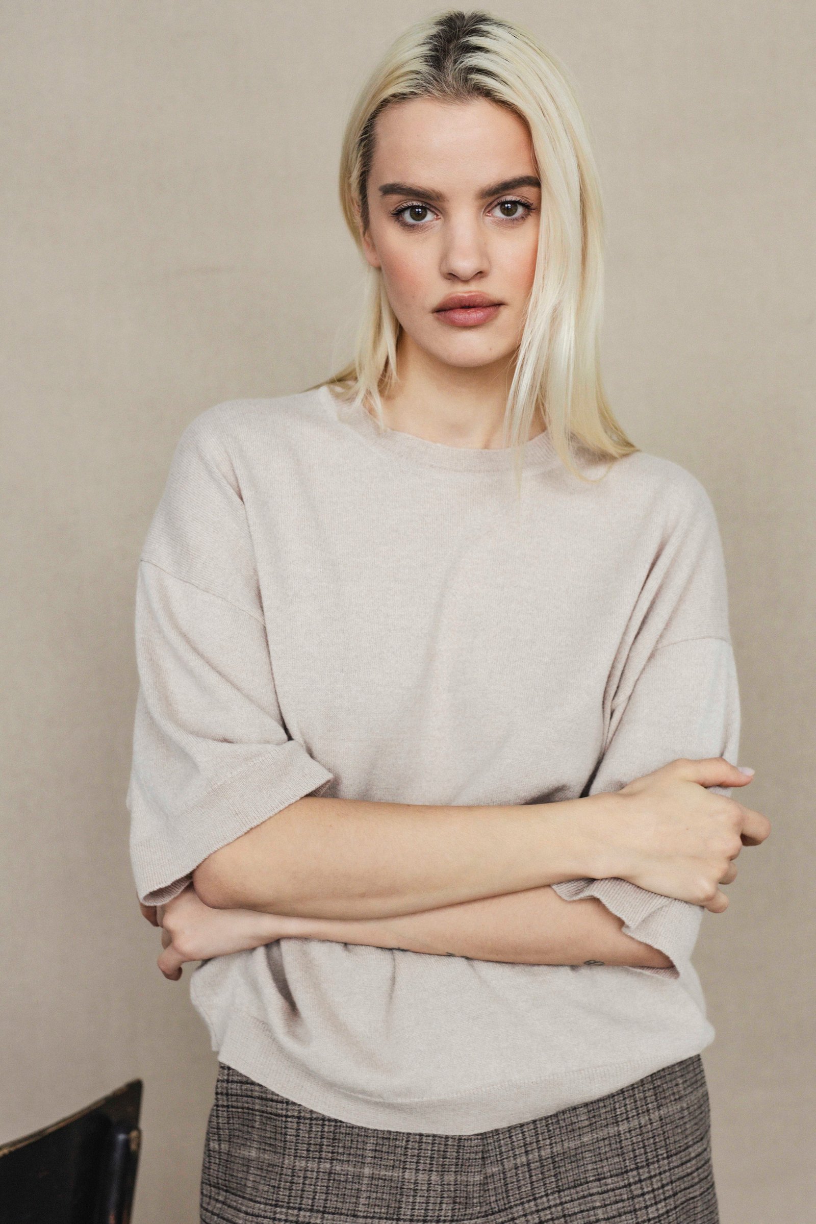 Hannah sweater | unlabel Women's clothing fashion. Hannah sweater from unlabel f/w 25'26 collection. Minimalist style, modern design, premium quality womenswear. Made in Lithuania.