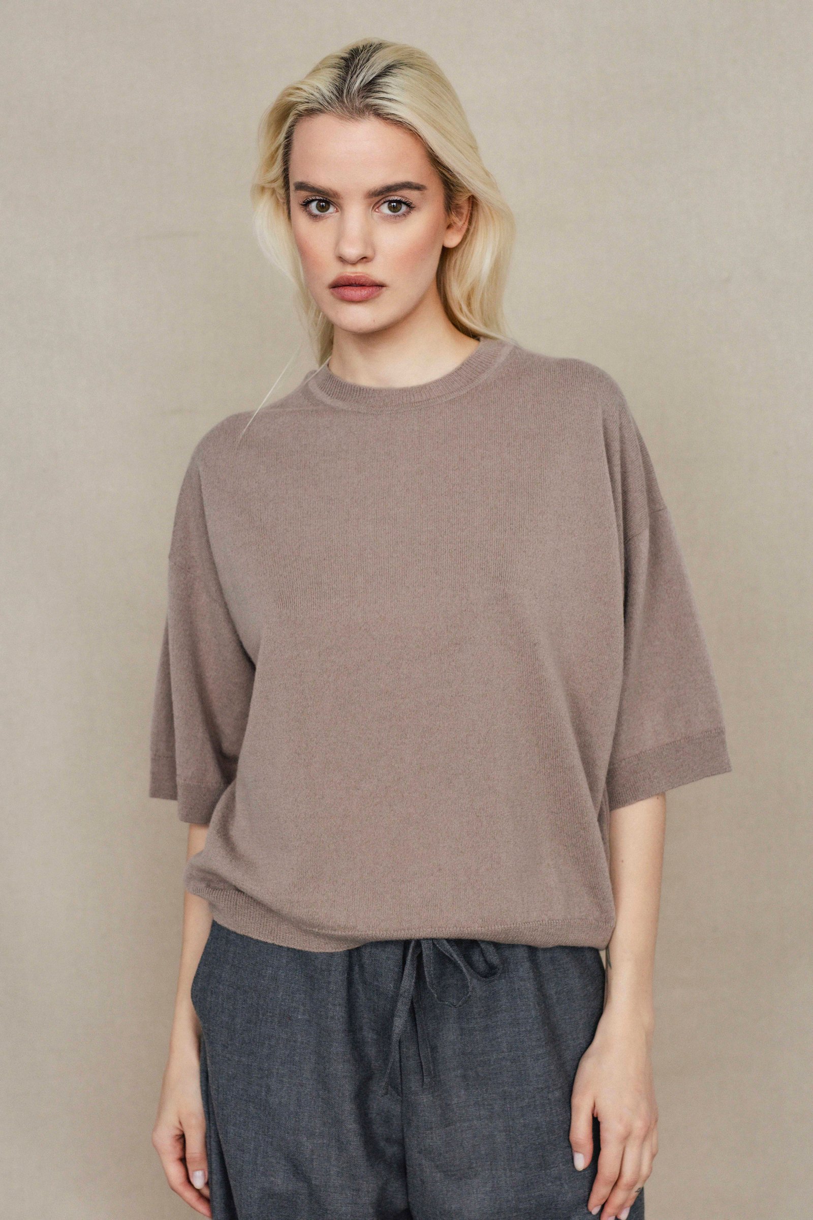 Hannah1 sweater | unlabel Women's clothing fashion. Hannah1 sweater from unlabel f/w 25'26 collection. Minimalist style, modern design, premium quality womenswear. Made in Lithuania.