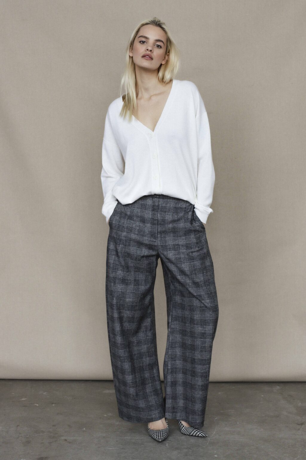 Women's clothing fashion. Lola2 pants from unlabel f/w 25'26 collection. Minimalist style, modern design, premium quality womenswear. Made in Lithuania.