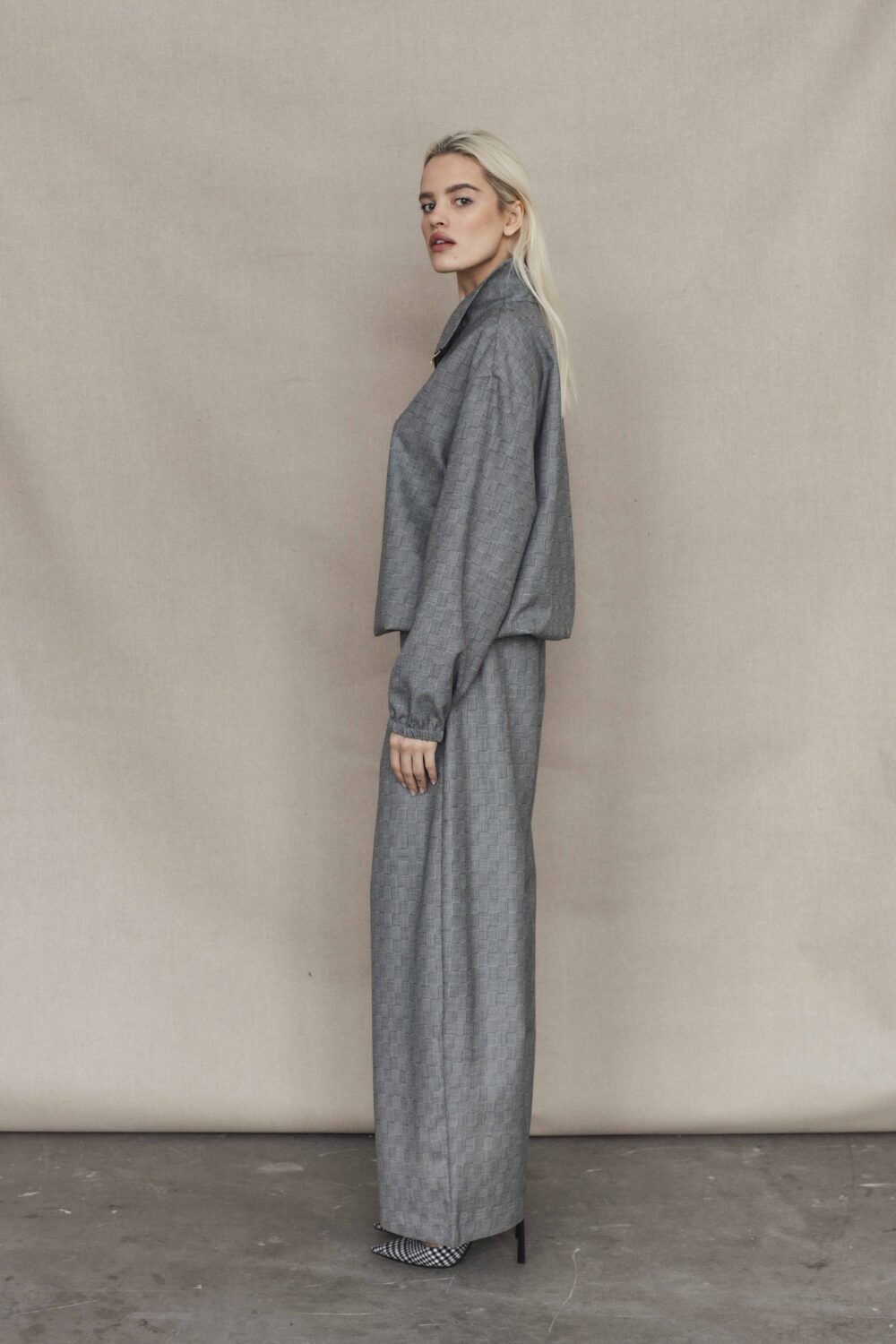 Women's clothing fashion. Lola2 pants from unlabel f/w 25'26 collection. Minimalist style, modern design, premium quality womenswear. Made in Lithuania.