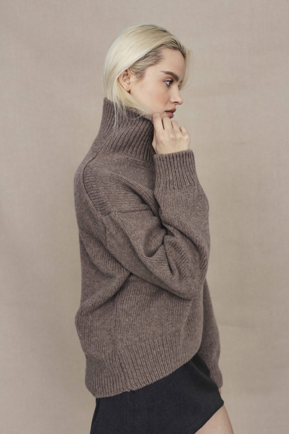 Women's clothing fashion. Yui1 sweater from unlabel f/w 25'26 collection. Minimalist style, modern design, premium quality womenswear. Made in Lithuania.