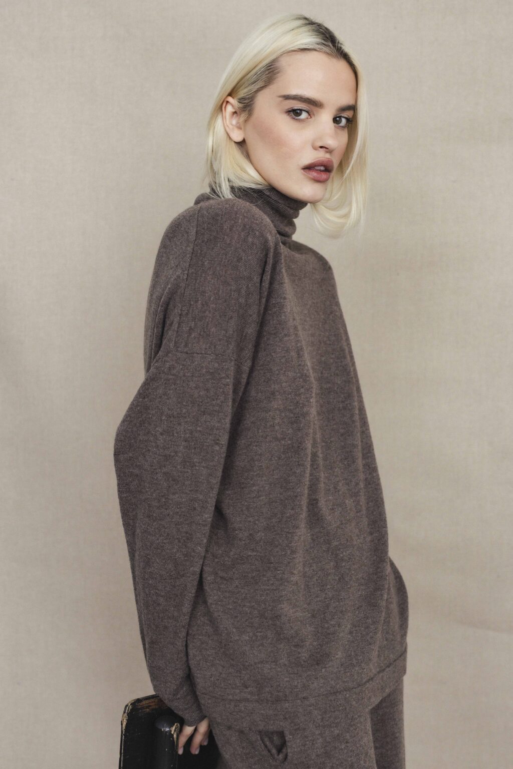 Women's clothing fashion. Zoey2 sweater from unlabel f/w 25'26 collection. Minimalist style, modern design, premium quality womenswear. Made in Lithuania.