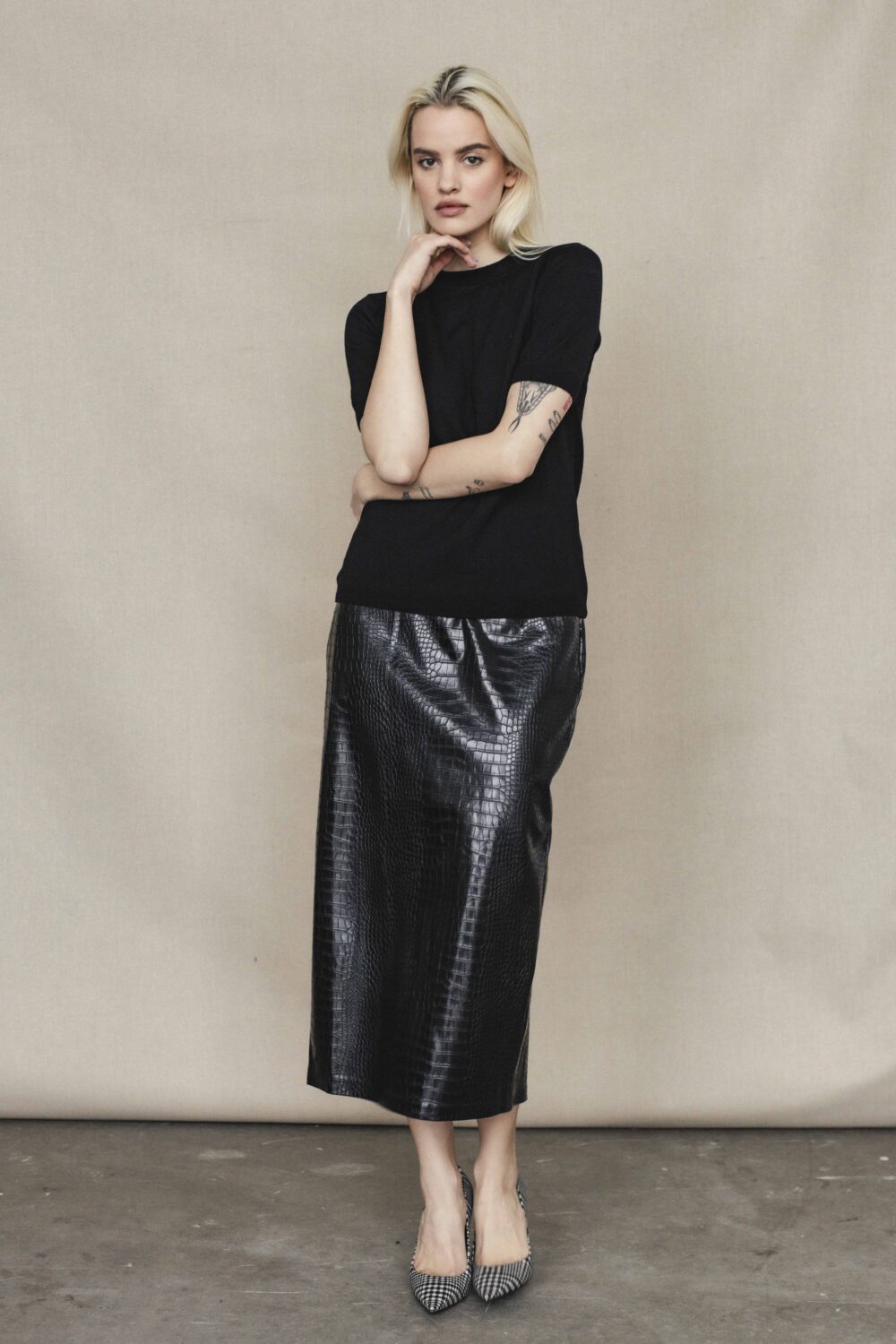 Women's clothing fashion. bold1 pencil skirt from unlabel f/w 25'26 collection. Minimalist style, modern design, premium quality womenswear. Made in Lithuania.