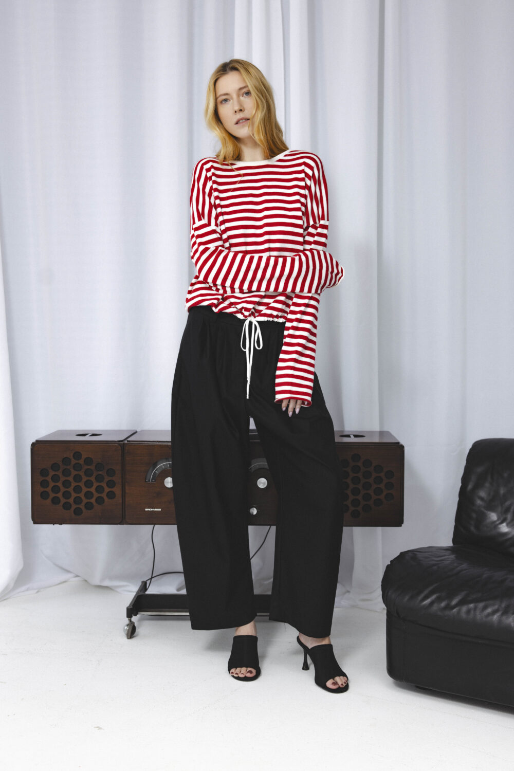 Women's clothing fashion. Chill pants from unlabel f/w 25'26 collection. Minimalist style, modern design, premium quality womenswear. Made in Lithuania.