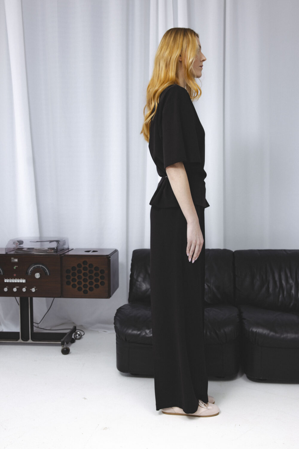 Women's clothing fashion. Drift2 pants from unlabel f/w 25'26 collection. Minimalist style, modern design, premium quality womenswear. Made in Lithuania.