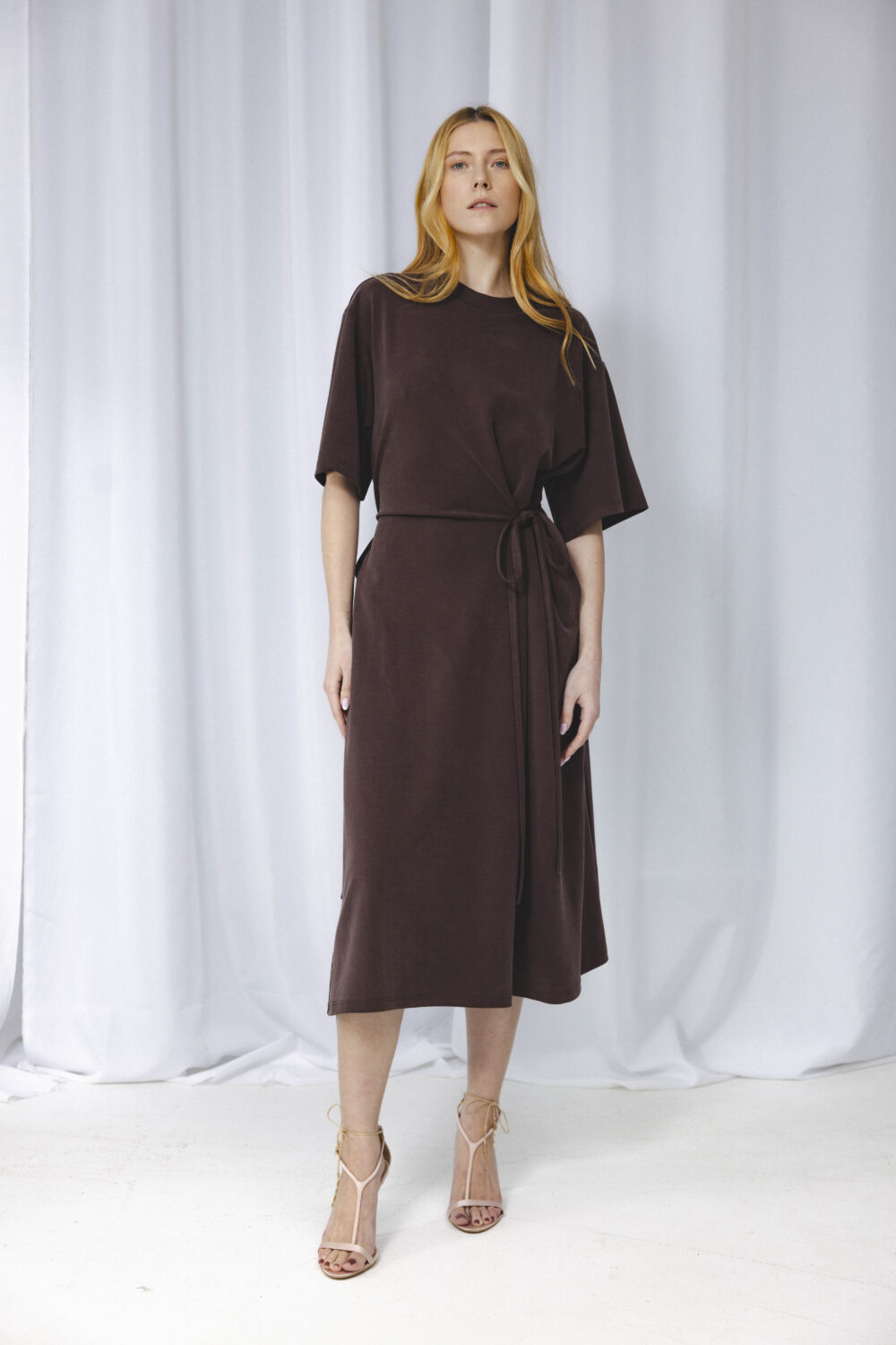 Women's clothing fashion. Gust dress from unlabel f/w 25'26 collection. Minimalist style, modern design, premium quality womenswear. Made in Lithuania.