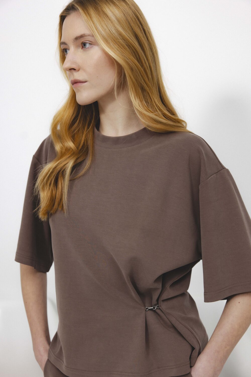 Women's clothing fashion. Whisp1 t shirt from unlabel f/w 25'26 collection. Minimalist style, modern design, premium quality womenswear. Made in Lithuania.