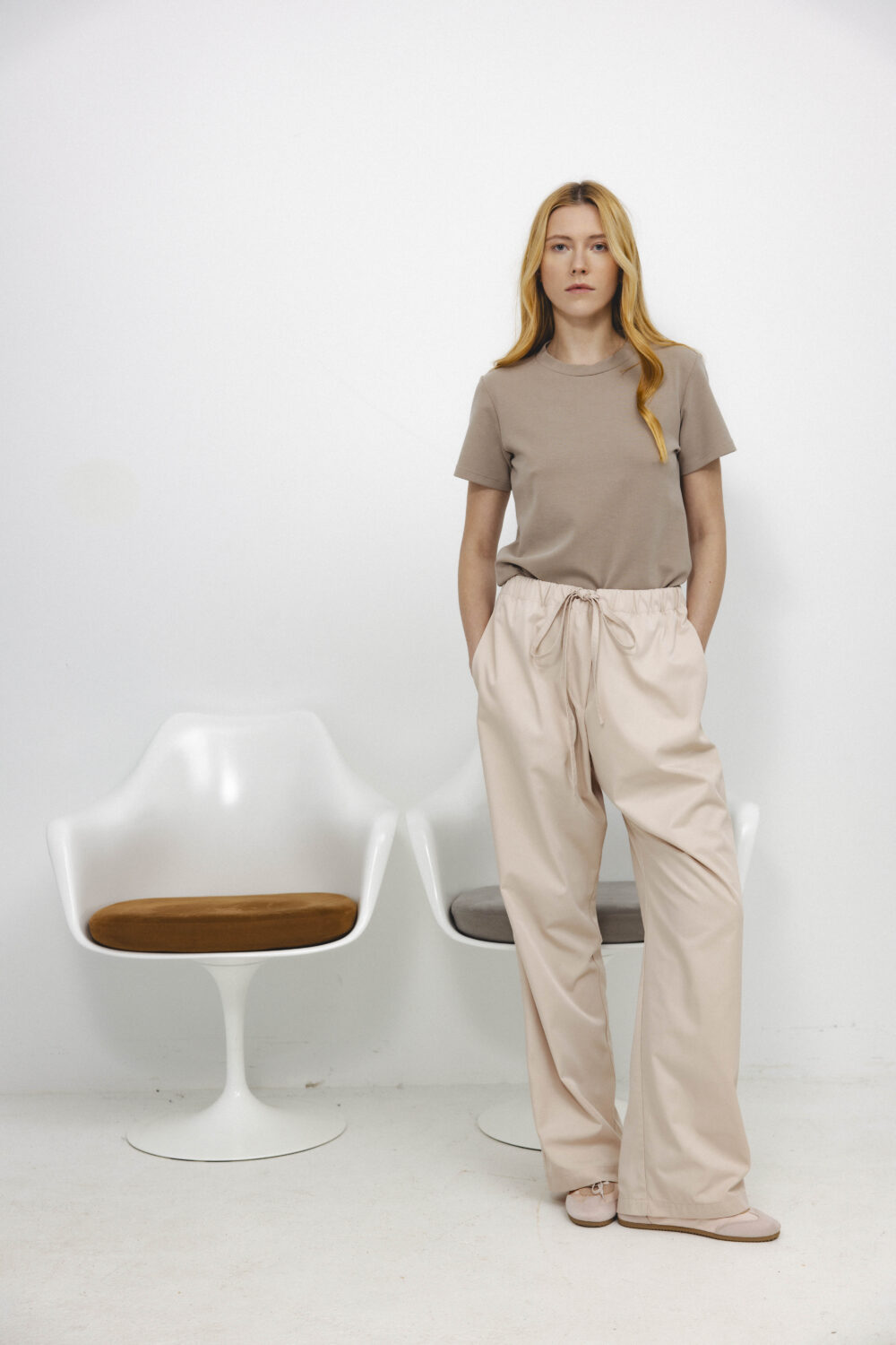 Women's clothing fashion. Eden pants from unlabel ss/26 collection. Minimalist style, modern design, premium quality womenswear. Made in Lithuania.