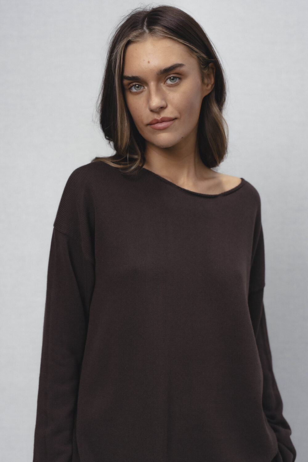 Women's clothing fashion. Rime sweater longsleeve from unlabel ss/26 collection. Minimalist style, modern design, premium quality womenswear. Made in Lithuania.