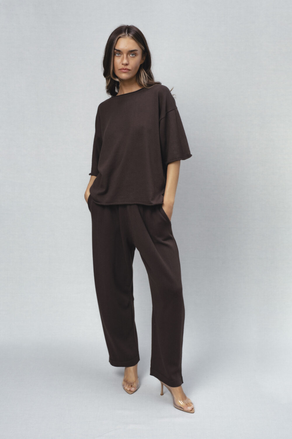 Women's clothing fashion. lily pants from unlabel ss/26 collection. Minimalist style, modern design, premium quality womenswear. Made in Lithuania.