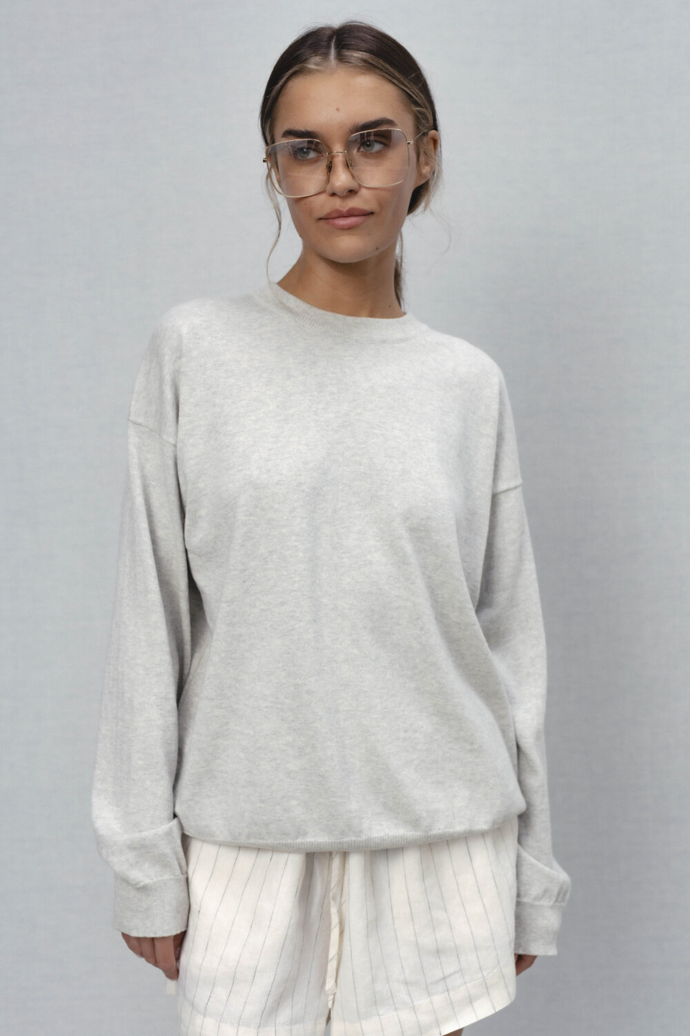 Women's clothing fashion. rue3 sweater longsleeve from unlabel ss/26 collection. Minimalist style, modern design, premium quality womenswear. Made in Lithuania.