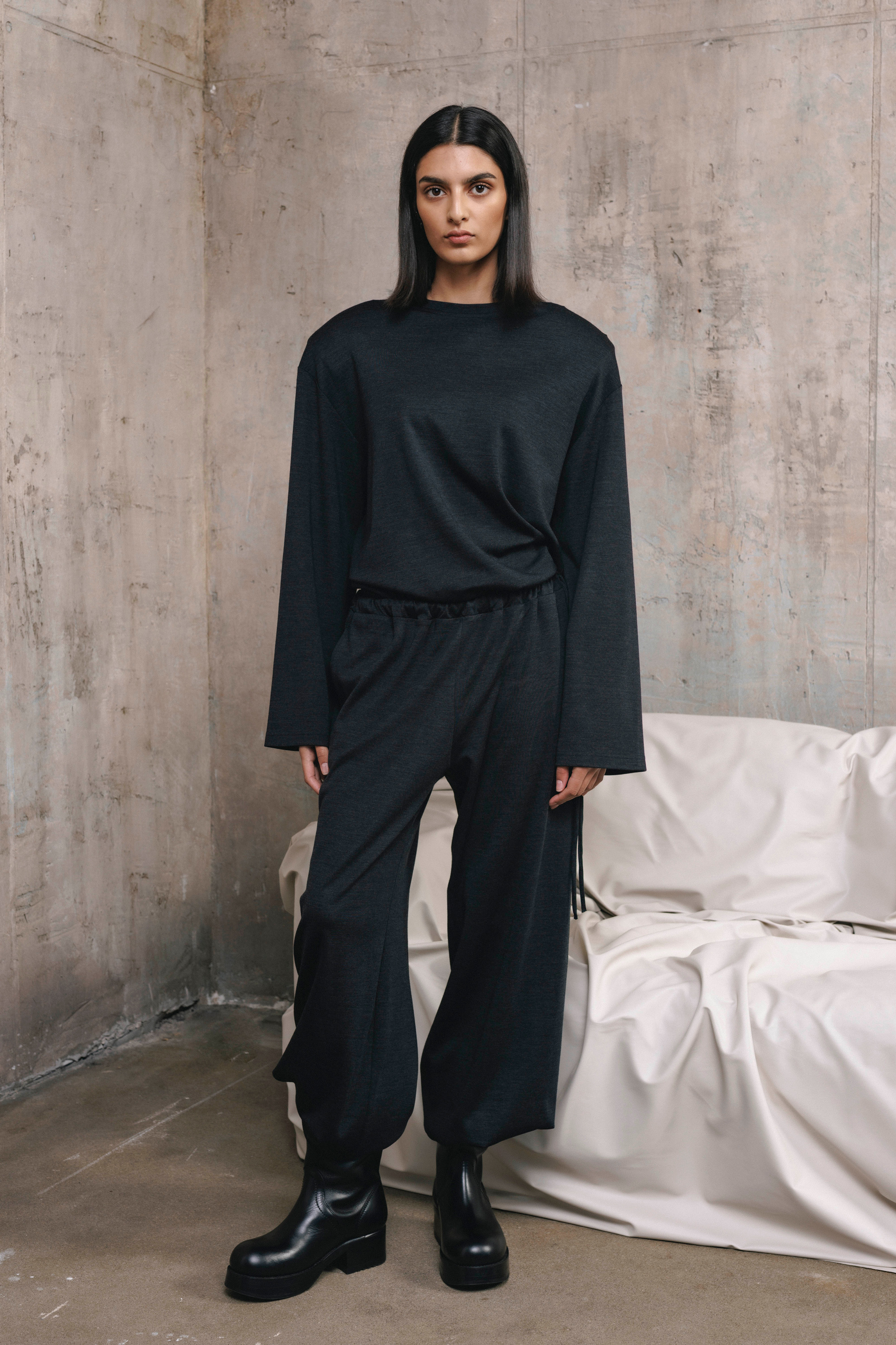 etna pants | unlabel Women's clothing fashion. etna pants from unlabel fw 26/27 collection. Minimalist style, modern design, premium quality womenswear. Made in Lithuania.