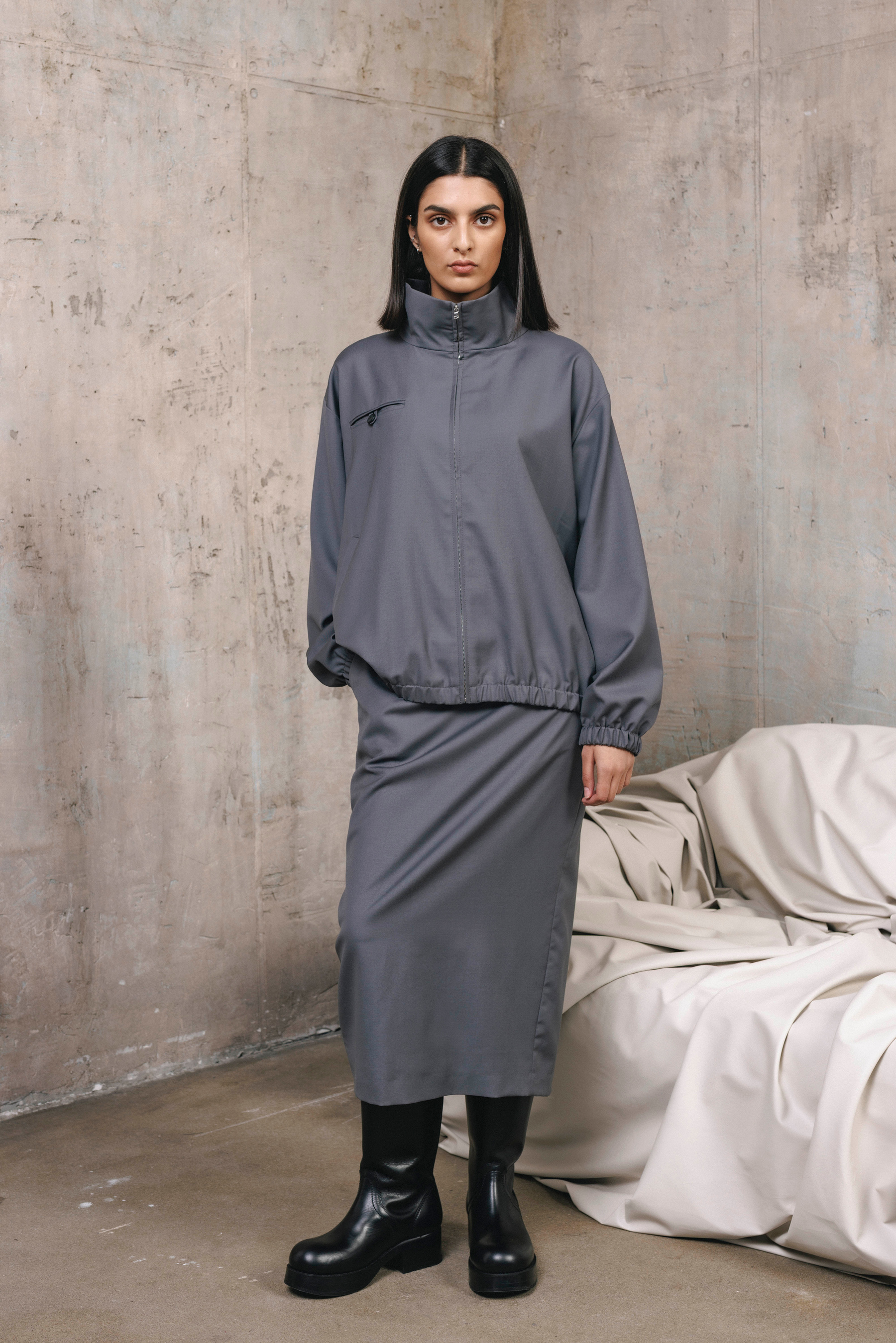 lead1 pencil skirt | unlabel Women's clothing fashion. lead1 pencil skirt from unlabel fw 26/27 collection. Minimalist style, modern design, premium quality womenswear. Made in Lithuania.